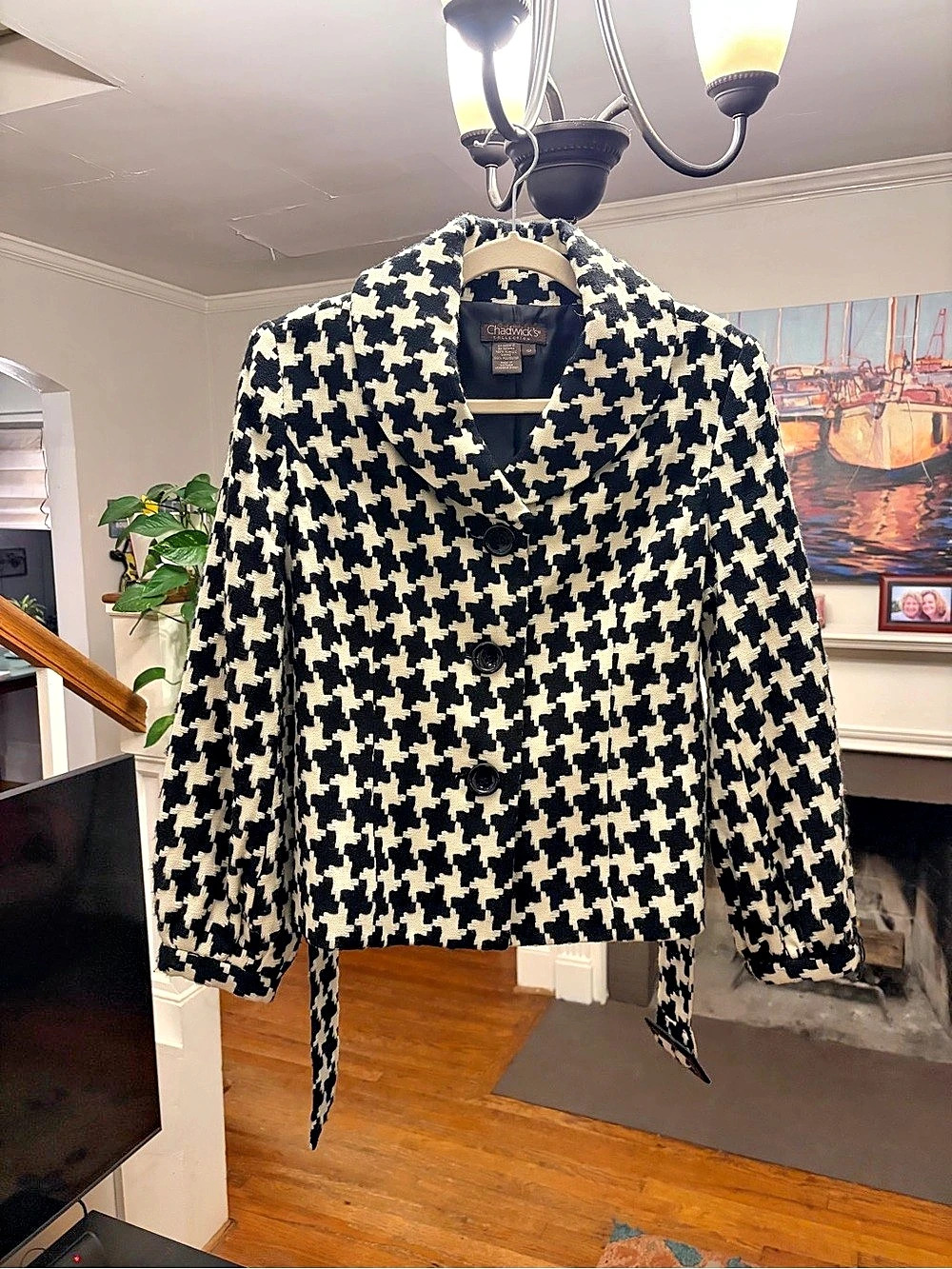 Chadwick’s Black Ivory Houndstooth Belted Jacket Blazer 10P Petite